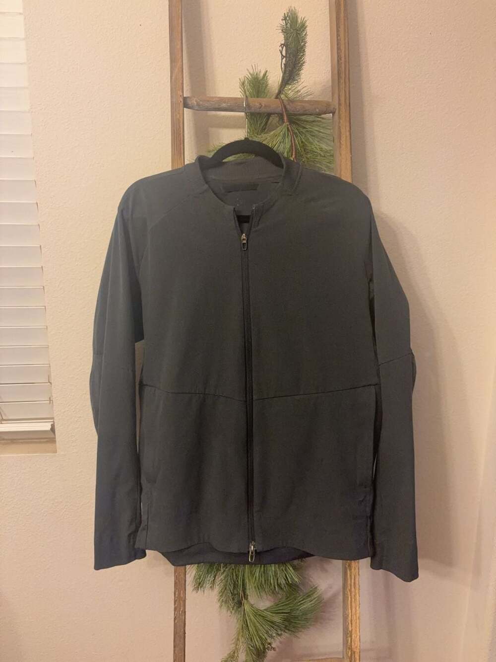 Lululemon Men's Full Zip Bomber Jacket